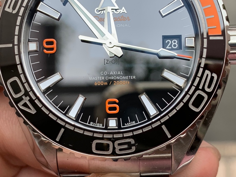 VS厂欧米茄海马系列600米四分之一橙腕表做工如何  第3张