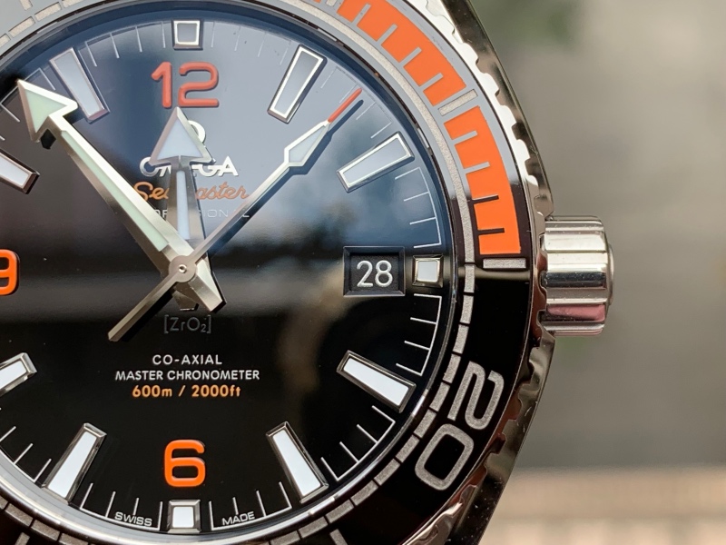 VS厂欧米茄海马系列600米四分之一橙腕表做工如何  第9张